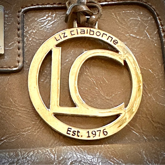 Liz Claiborne Women’s Combination Shoulder Bag - Picture 11 of 15